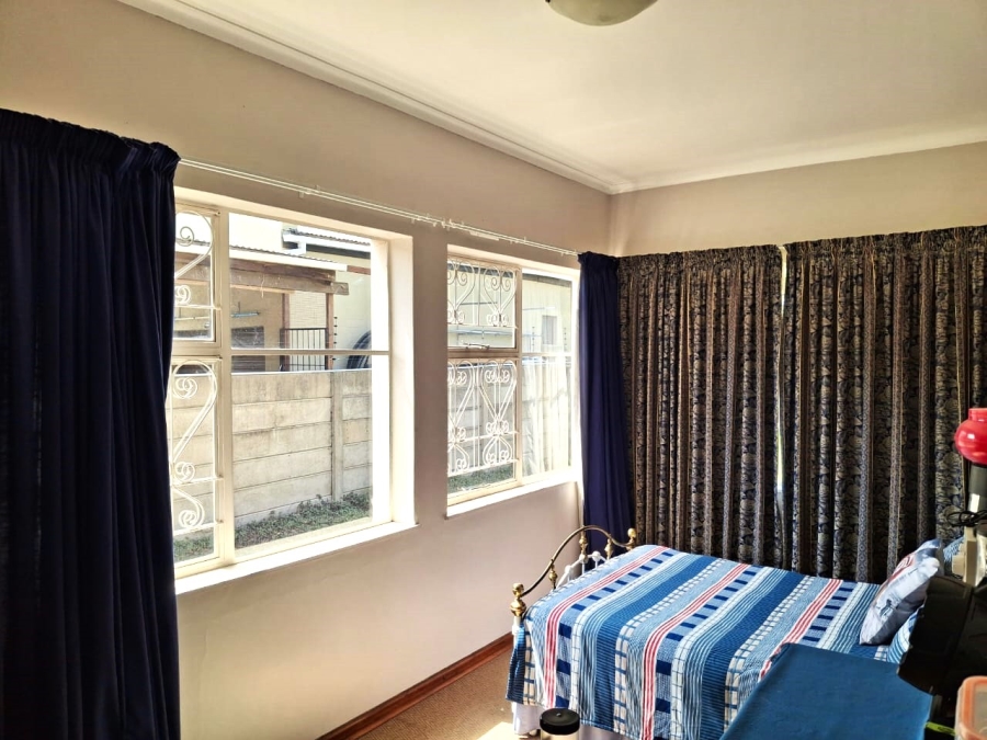 4 Bedroom Property for Sale in Humansdorp Eastern Cape